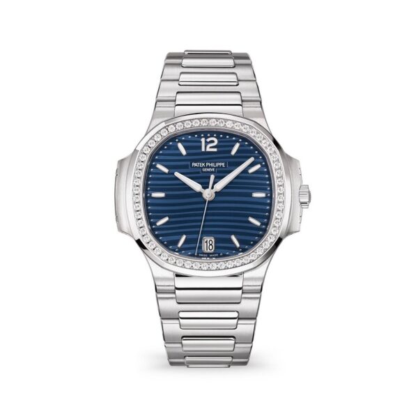 Patek Philippe Nautilus 7118/1200A-001 35.2mm